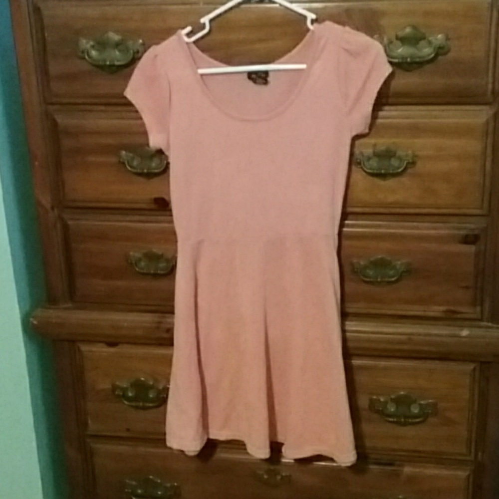 Orange dress, barely wore